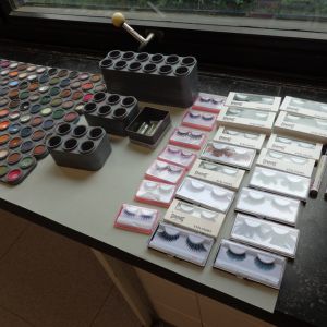 Make-up_2.JPG