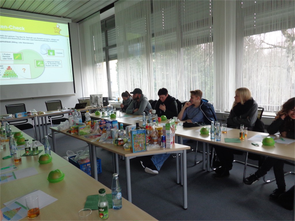 Gesunde Ernaehrung im Salonalltag_1.JPG