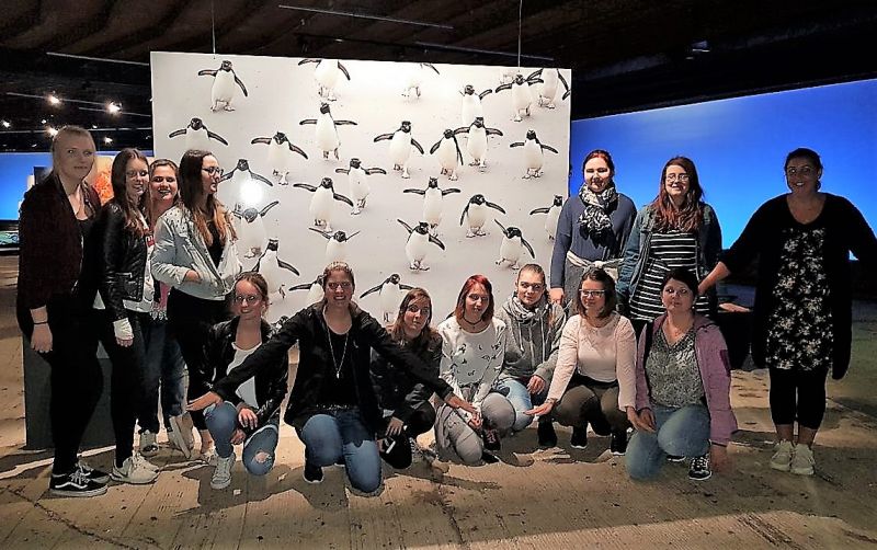 Floristen besuchen die Ausstellung „Wunder der Natur“ im Gasometer Oberhausen